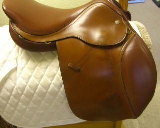 Crosby Excel close contact 17 1/2 used saddle