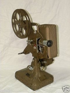 Vintage Keystone 16mm Movie Projector Model K 160   7 Amps 115 Volts