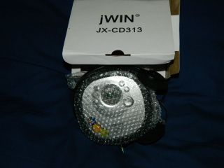 jWIN Portable CD Player in Silver