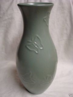   LOVELY Art Pottery BUTTERFLY VASE   Made in Portugal for World Market