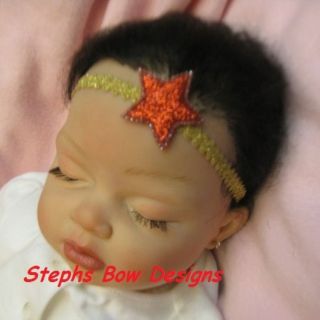  WOMAN GOLD w/ RED STAR CHRISTMAS DAINTY BABY HAIR BOW LACE HEADBAND