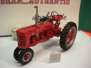 Franklin Mint   1/12 Scale Die Cast Precision Tractor   Farmall Model 