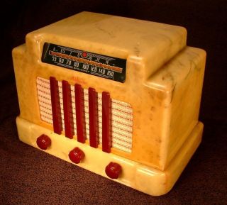 Addison 5A Catalin Court House Radio, a perfectly restored vintage 