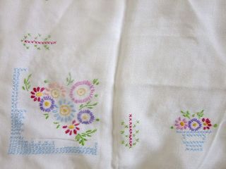 Vintage Hand Embroidered Table Linen Cloth Cover Retro Embroidery 