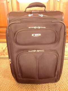Delsey Helium Breeze 21 Carry on Expandable Suiter Trolley (12374)
