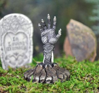 Dollhouse/Mini​ature/Fairy Garden, Fall/ Halloween Zombie Hand pick 