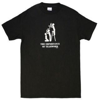 NEW Mens Graphic Tee   The Importance of Teamwork   Funny Beer Bong 
