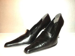 Womens Gama Black LEATHER Closed Toe Dress Pumps/Bootie/Career Size 8 