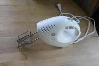 GE Hand Mixer with Beaters Bar Baking