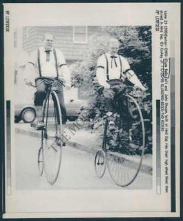 MC PHOTO agi 383 Clyde Bellis Antique High Wheel Bicycle Rider