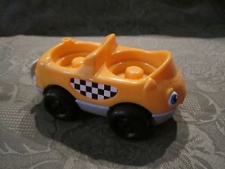   Price Little People Garage car house parking ramp driver taxi yellow 2