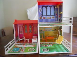 VINTAGE BARBIE DOLL LIVELY LIVIN HOUSE IN ORIGINAL BOX WITH FURNITURE