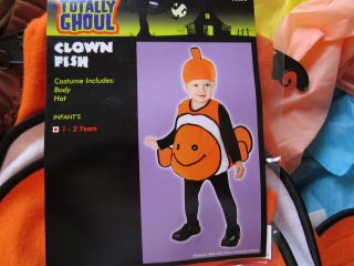   Clown Fish like Nemo hat orange black new 1 2 year old smile face