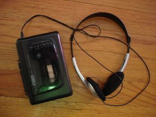   Sony WM F100II & WM F100 Walkman s AM/FM Cassette Players w/Cases