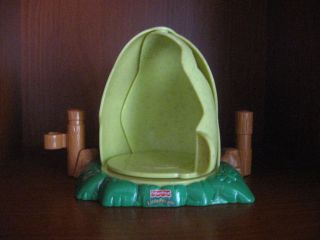 FISHER PRICE LITTLE PEOPLE GREEN DINOSAUR EGG HOUSE FENCE LOW SHIPPING