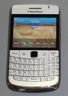 White Unlocked Blackberry 9780 Bold NEW CONDITION   100% Money Back 
