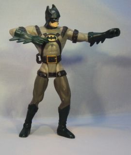1995 Batman Figure in Green Hood and boots Archer No bow & arrow.