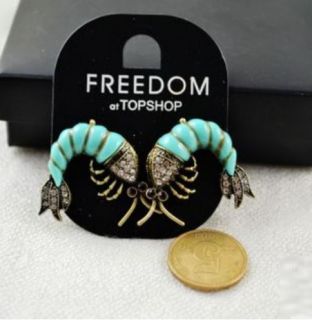 E249 FREEDOM at TOPSHOP Bubba Gump ~BLUE~ Shrimp Prawn Scampi Earrings 