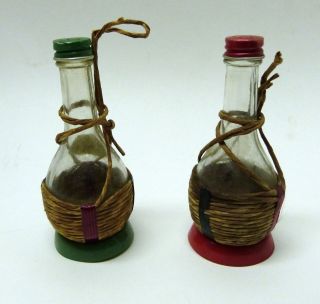 Vintage raffia wrapped wine bottles salt pepper shakers Italian Swiss 
