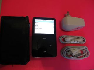 APPLE iPod CLASSIC 5th Generation 30GB ** BUNDLED  * Look 4 MORE HOT 