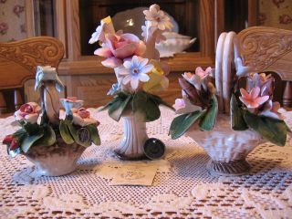 Vintage Nuova Capodimonte 3pc Floral Group
