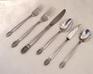    Cheveron 1883 F B Rogers Stainless FLATWARE  TEASPOONS Knives FORKS