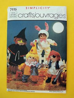   DOLL CLOTHES HALLOWEEN COSTUMES WITCH CLOWN SIMPLICITY PATTERN 7116 UC
