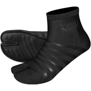 ZEMgear Minimalist Shoes   Ninja High Split Toe Black/Black or Black 