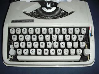   WHITE HERMES Reocket Baby Portable Typewriter WORKS Made in Brazil