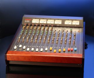   Channel Mixing Console Board Mixer 300 Series M308 w/ Manual