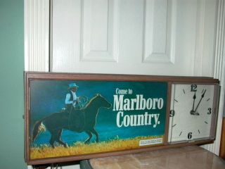 Come To Marlboro Country Advertising Cigarette Tobacco Sign Clock 