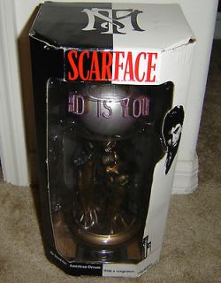 mezco scarface the world is yours statue 10