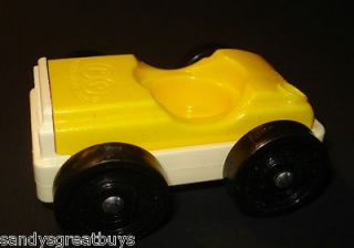 930 Fisher Price Little People Vintage Yellow/white GARAGE CAR