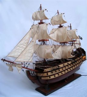   Beards Queen Annes Revenge Wooden Model Pirate Ship with nightlights
