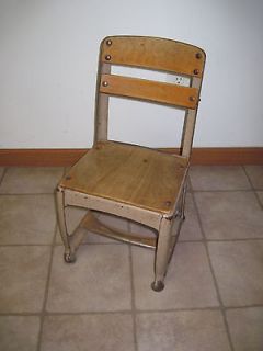 Vintage wood/metal childrens preschool school chair shabby American 