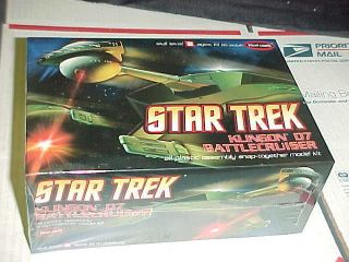Polar Lights Star Trek Klingon D7 Battlecruiser 11000 plastic model 