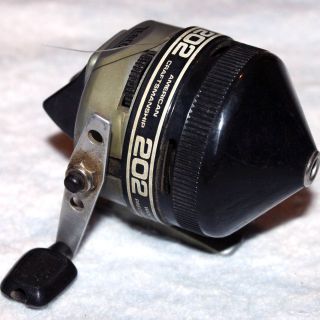 Vintage Zebco Fishing Reel Spinning Model 202 Sport Casting Black 