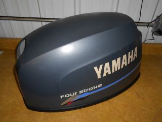 2001 F25 Yamaha 4 Stroke Outboard Motor Hood 25 hp Top Cowling 25hp