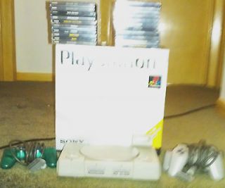 PLAYSTATION SCPH 1001/9400​0 +15 GAMES 3 CONTROLLERS AND GAMESHARK