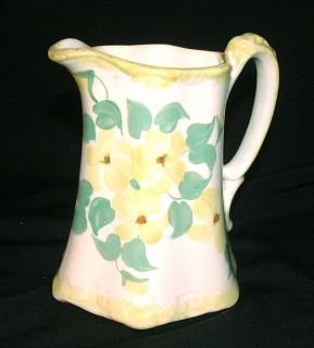 VINTAGE CASH FAMILY POTTERY SMALL CREAM PITCHER YELLOW DAISEYS AND 