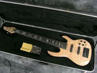 CARVIN LB76 6 STRING BASS QUILTED MAPLE GUITAR WITH CASE LB 76
