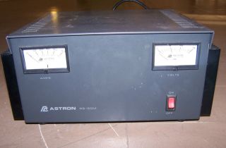 ASTRON RS 50M RS50M 50 AMP POWER SUPPLY W/ METERS FOR HAM CB RADIO 
