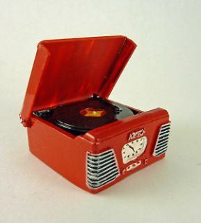 Dollhouse Miniature Retro Turntable Record Player, RED