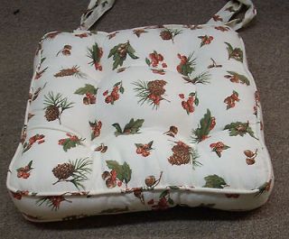 WOOLRICH PINECONE PINE CONES, OAK LEAVES & ACORNS BOXED CHAIRPAD WITH 