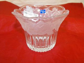 Studio Nova Crystal Glass Vase Scalloped Edge Etched Roses Japan