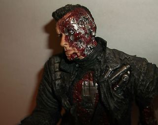 Terminator 3 Figure T3 Arnold Schwarzenegger Movie Maniacs End Battle 