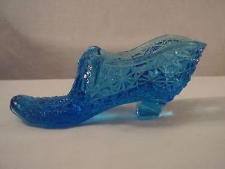 Vintage FENTON Blue DAISY & BUTTON Art Glass SLIPPER Shoe MINT