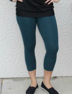 NWT Lululemon Size 8 Wunder Under Organic Crop   Alberta Lake