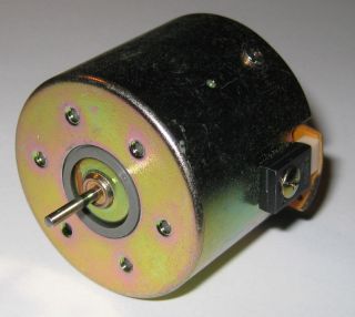 Matsushita DC Motor   12 V   6000 RPM   39 mm Diameter 12 V Motor 