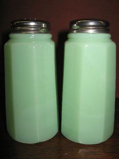  glass salt and pepper shakers set Jadite Jade milk castor art deco